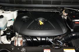 2013款起亚新佳乐2.0L 5座自动舒适版 国V