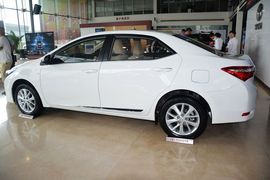 2014款丰田卡罗拉1.8L GLX-i CVT