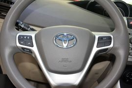 2014款丰田逸致180E CVT精英多功能版