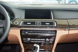2014款宝马730Li臻享型