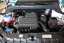 2015款斯柯达晶锐1.4L自动创行版