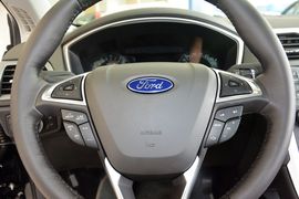 2013款福特蒙迪欧1.5L GTDi180时尚型