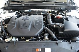 2015款奔腾B70 1.8T自动精英型