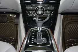 2015款红旗H7 2.0T豪华型