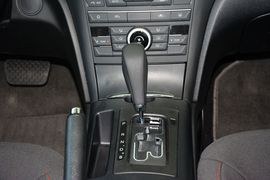2015款奔腾B70 1.8T自动精英型
