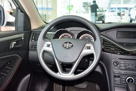 2015款奔腾B70 1.8T自动精英型