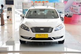 2015款奔腾B70 1.8T自动精英型