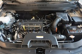 2015款现代悦动1.6L自动舒适型