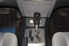 2015款现代悦动1.6L自动舒适型