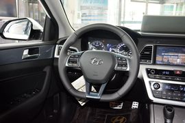 2015款现代索纳塔九1.6T GLS智能型