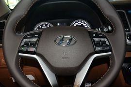 2015款现代全新途胜1.6T 自动型 4WD