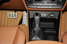 2015款现代全新途胜1.6T 自动型 4WD