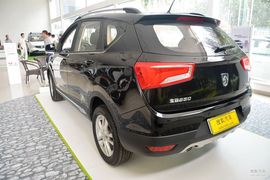 2015款宝骏560 1.8L手动舒适型
