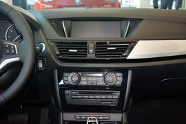 2014款宝马X1 sDrive18i领先型