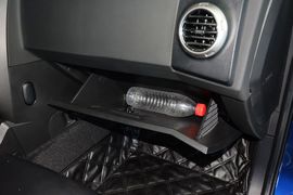 2014款双龙爱腾2.0T四驱自动豪华柴油版到店实拍