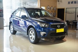 2014款双龙爱腾2.0T四驱自动豪华柴油版