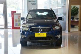 2014款双龙爱腾2.0T四驱自动豪华柴油版