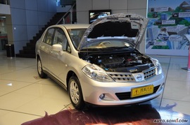 2009款日产颐达1.6手动智能型