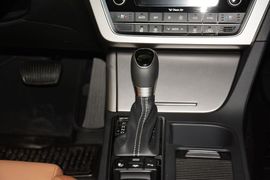 2015款现代索纳塔九 2.4L TOP旗舰型