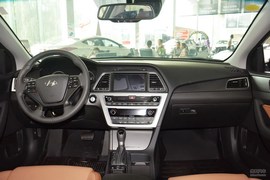 2015款现代索纳塔九 2.4L TOP旗舰型