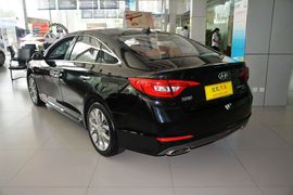 2015款现代索纳塔九 2.4L TOP旗舰型