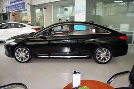 2015款现代索纳塔九 2.4L TOP旗舰型