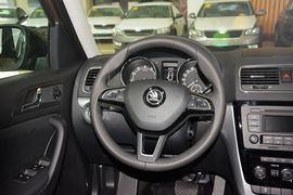 2016款斯柯达Yeti TSI280 DSG尊行版