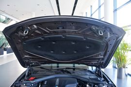 2015款宝马320i进取型