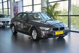 2015款宝马320i进取型