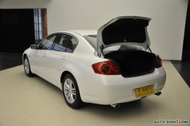 2010款英菲尼迪G25豪华运动型