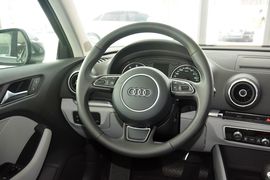 2014款奥迪A3两厢35TFSI舒适型