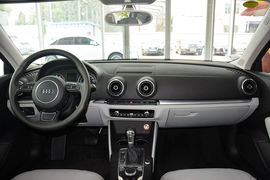 2014款奥迪A3两厢35TFSI舒适型