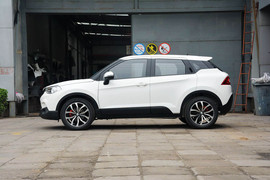 2015款中华V3 1.5T自动精英型