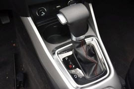 2015款中华V3 1.5T自动精英型