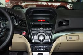 2013款讴歌ILX 2.0L精锐版
