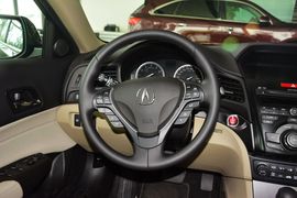 2013款讴歌ILX 2.0L精锐版