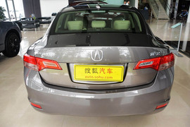 2013款讴歌ILX 2.0L精锐版