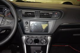 2015款雪铁龙C3-XR 1.6L自动先锋型