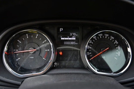 2015款雪铁龙C3-XR 1.6L自动先锋型