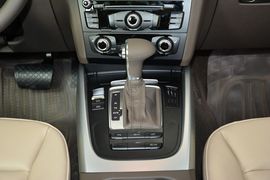 2015款奥迪Q5 40TFSI技术型
