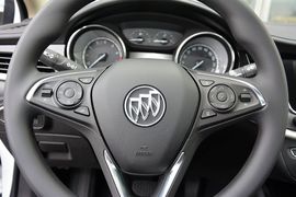 2015款别克威朗20T双离合精英型