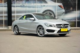 2015款奔驰CLA220 4MATIC