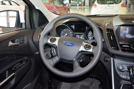2015款福特翼虎2.0L GTDi四驱尊贵型