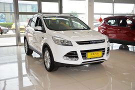 2015款福特翼虎2.0L GTDi四驱尊贵型