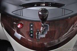 2009款三菱格蓝迪豪华版7座