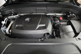 2015款沃尔沃XC90 2.0T T6 智逸版 5座