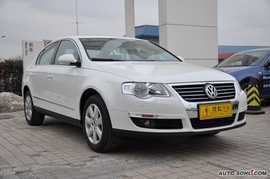 2010款大众迈腾1.4TSI
