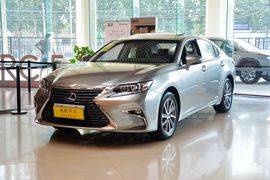 2015款雷克萨斯ES300h豪华版