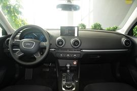 2014款奥迪A3 Sportback 35TFSI进取型