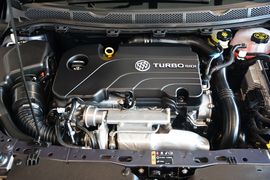 2015款别克威朗20T双离合领先型